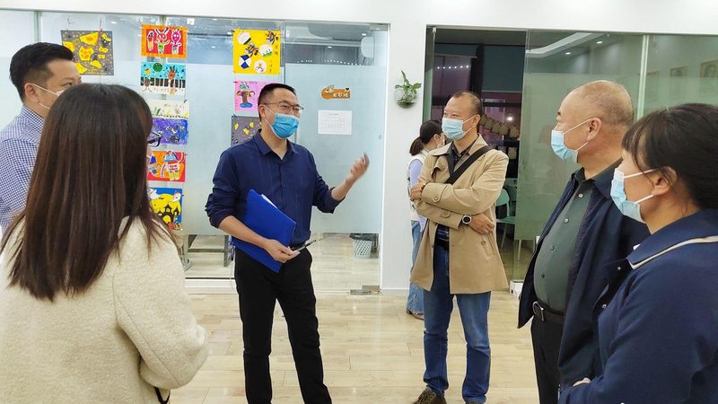 小标题：价格背后的价值考量